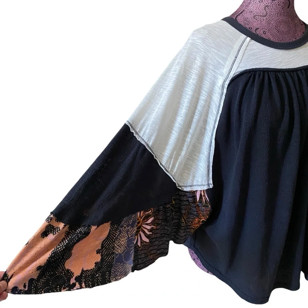 We The Free Free People Sz XS Friday Fever Boho Top Wing Sleeves
